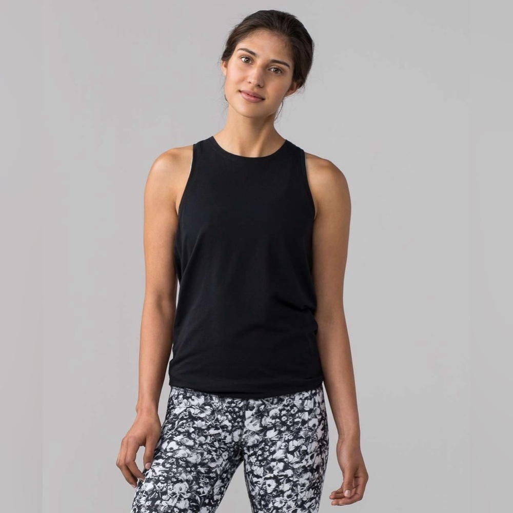 Lululemon All Tied Up Tank, Black, Size 4 - Picture 2 of 13